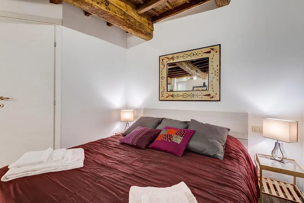Apartment Pellegrino Campo De' Fiori Suite Rome Italy